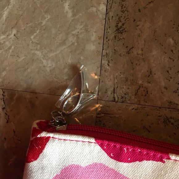 👄 Lips Tote Bag used in my Lipsense business Avon - Picture 6 of 9